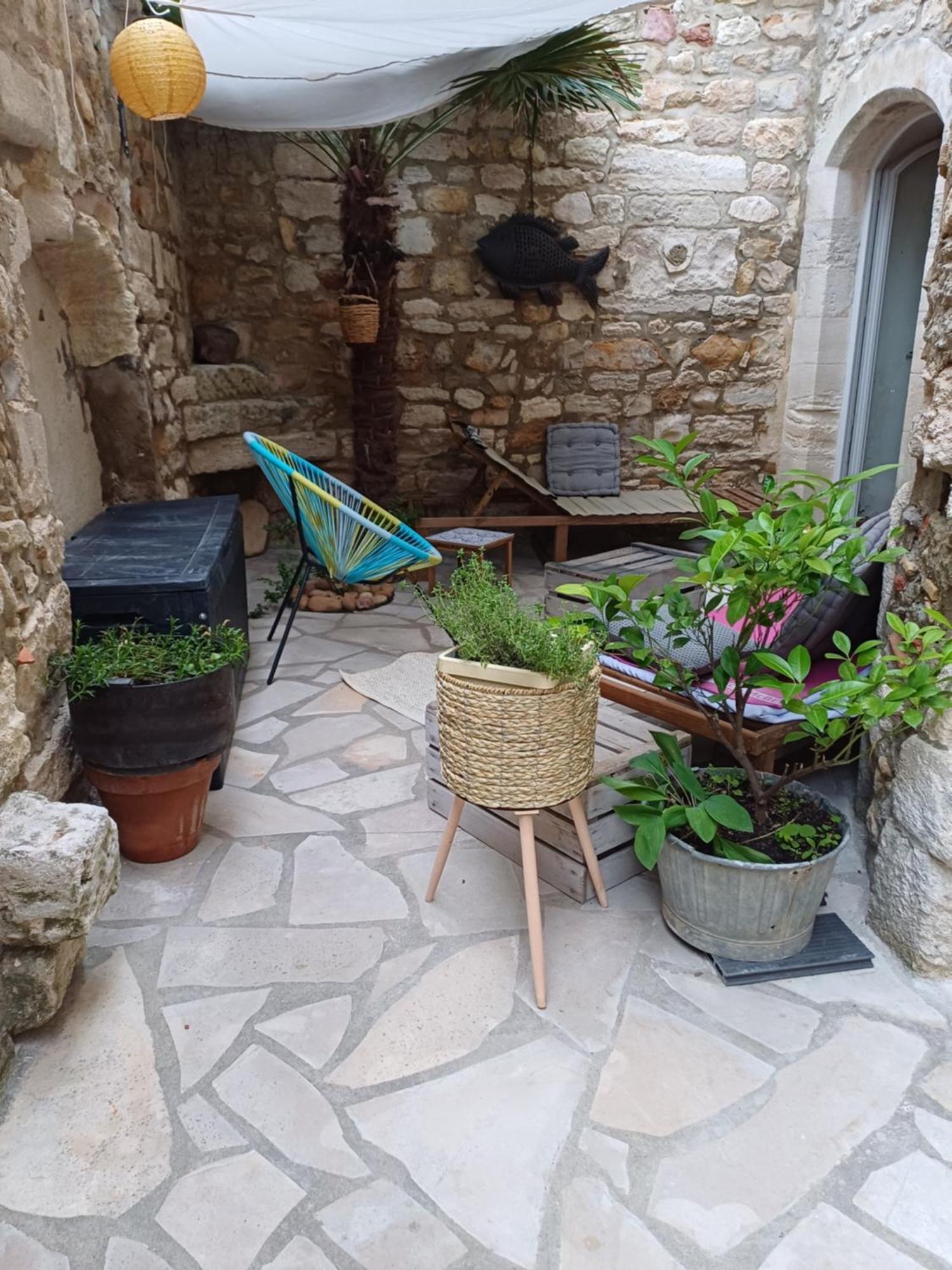 Chambre D Hotes Aramon Екстер'єр фото